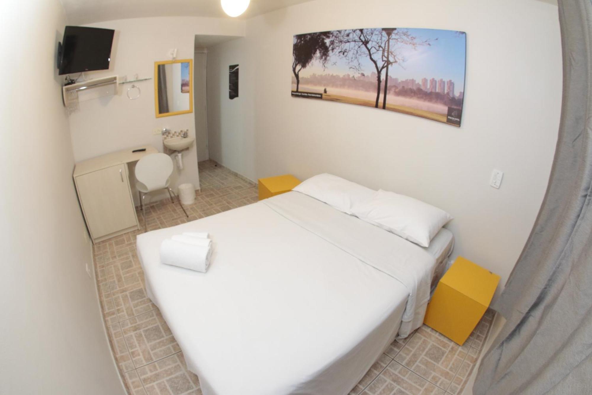 Esquina Batel - Hotel Economico Κουριτίμπα Εξωτερικό φωτογραφία
