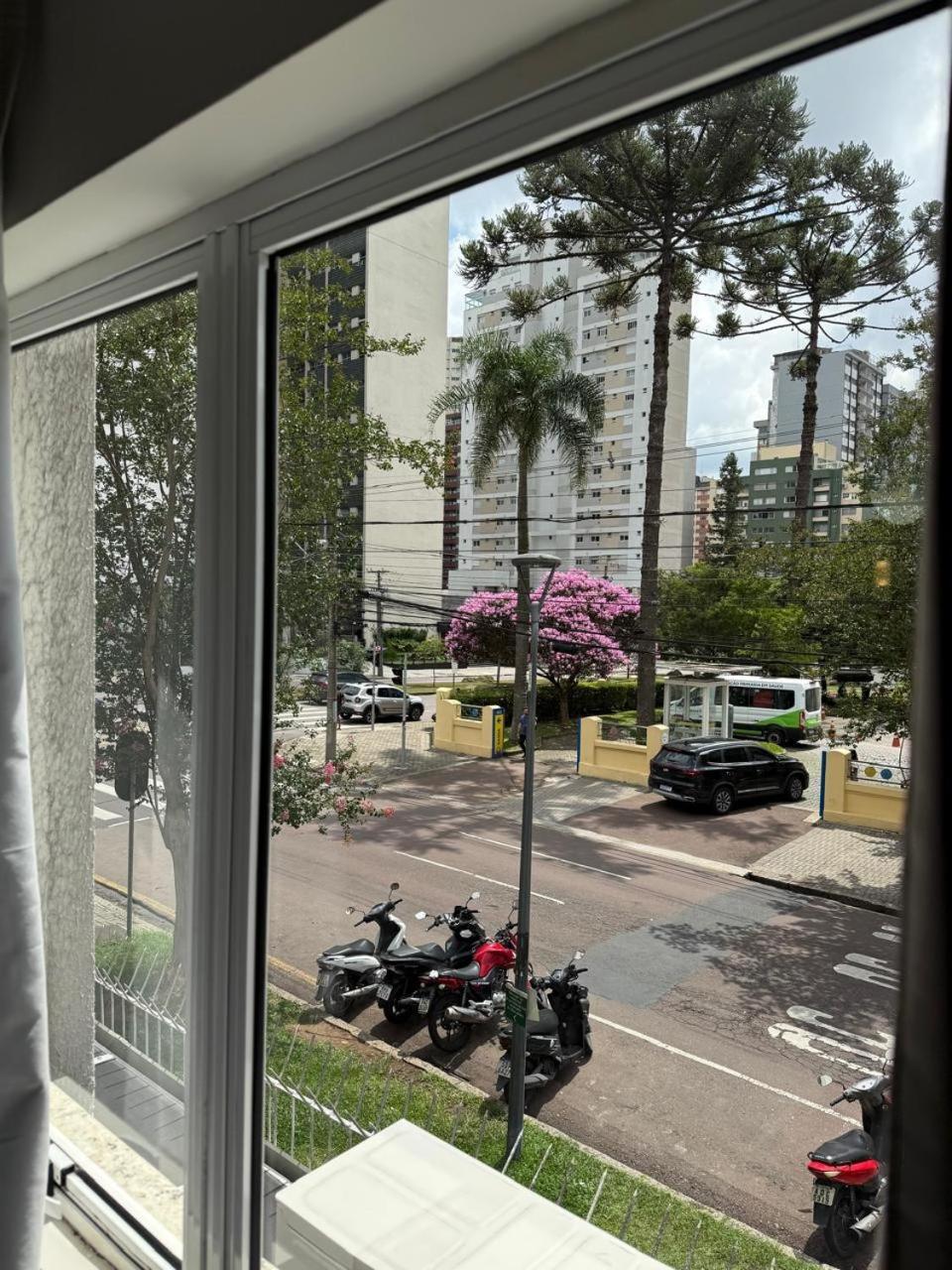 Esquina Batel - Hotel Economico Κουριτίμπα Εξωτερικό φωτογραφία